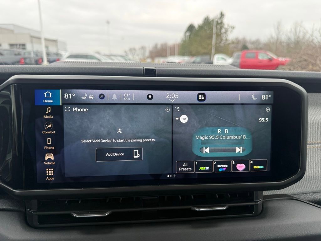 Used 2025 Jeep Wrangler Unlimited Sahara image 16