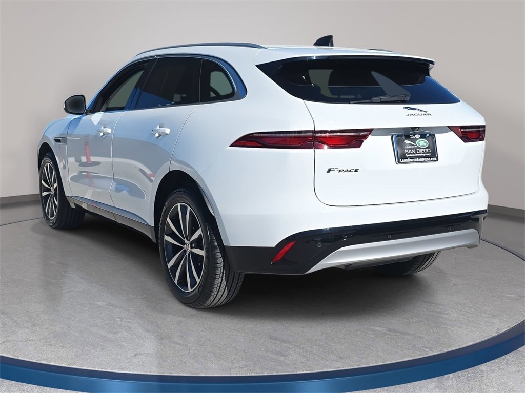 Used 2022 Jaguar F-PACE S image 8