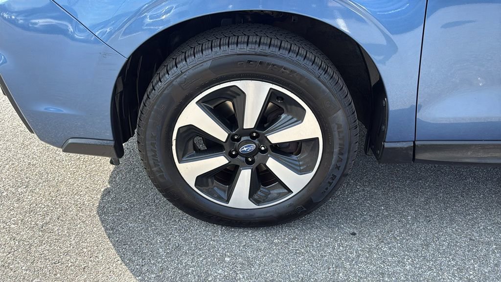 Used 2017 Subaru Forester 2.5i w/ Alloy Wheel Package AWD/4WD image 10