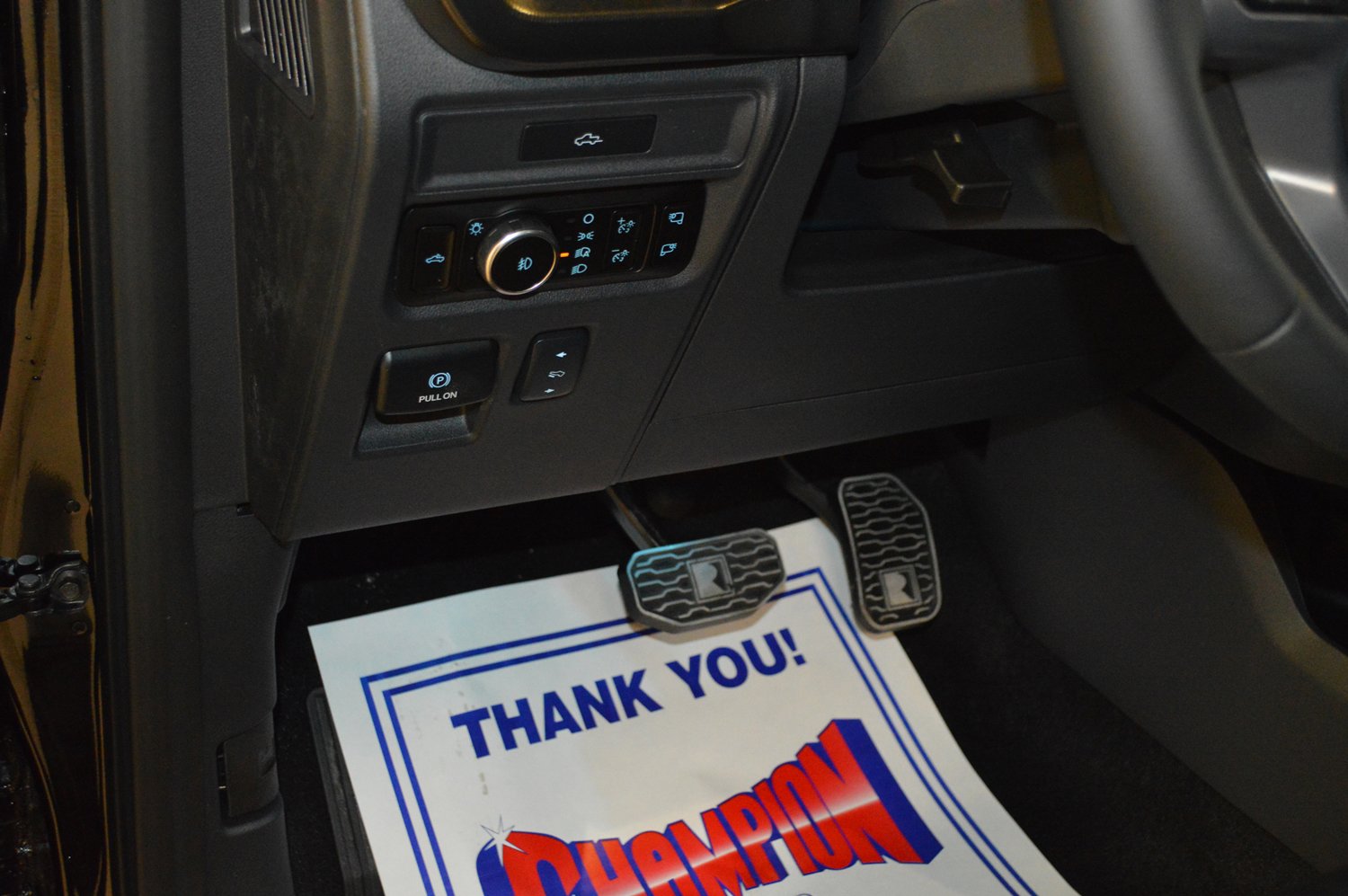 New 2026 Ford F150 Lariat w/ Equipment Group 502A High image 16