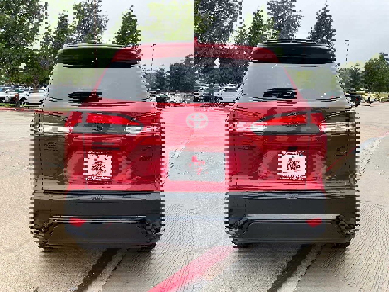 Used 2024 Toyota Corolla Cross SE image 7