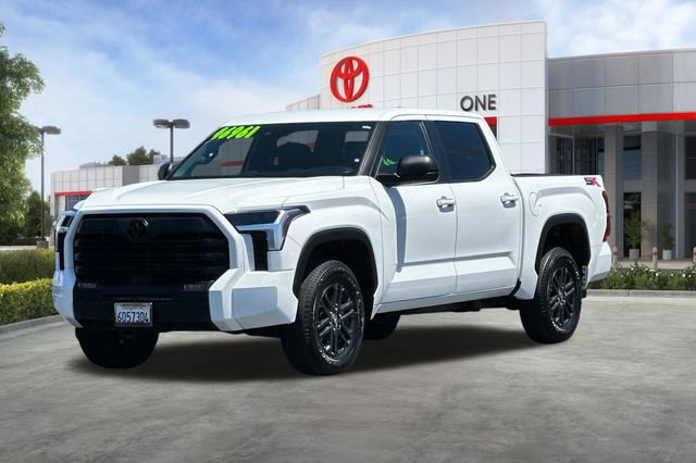 Used 2025 Toyota Tundra SR5 w/ SX Package AWD/4WD image 9
