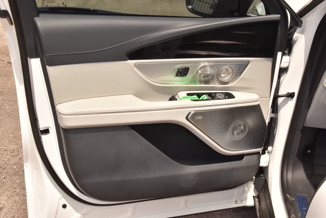New 2026 Lincoln Nautilus Reserve AWD/4WD image 44