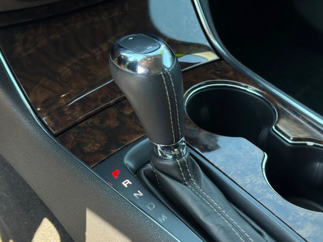 Used 2015 Chevrolet Impala LT w/ Convenience Package FWD image 18