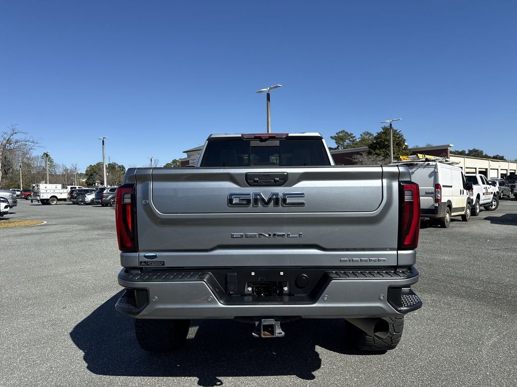 Used 2024 GMC Sierra 2500 Denali Ultimate image 4