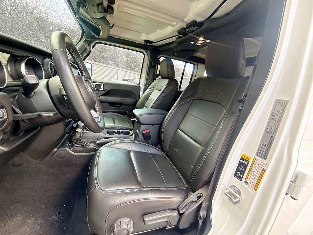 Used 2023 Jeep Wrangler Unlimited Sahara w/ Cold Weather Group image 23