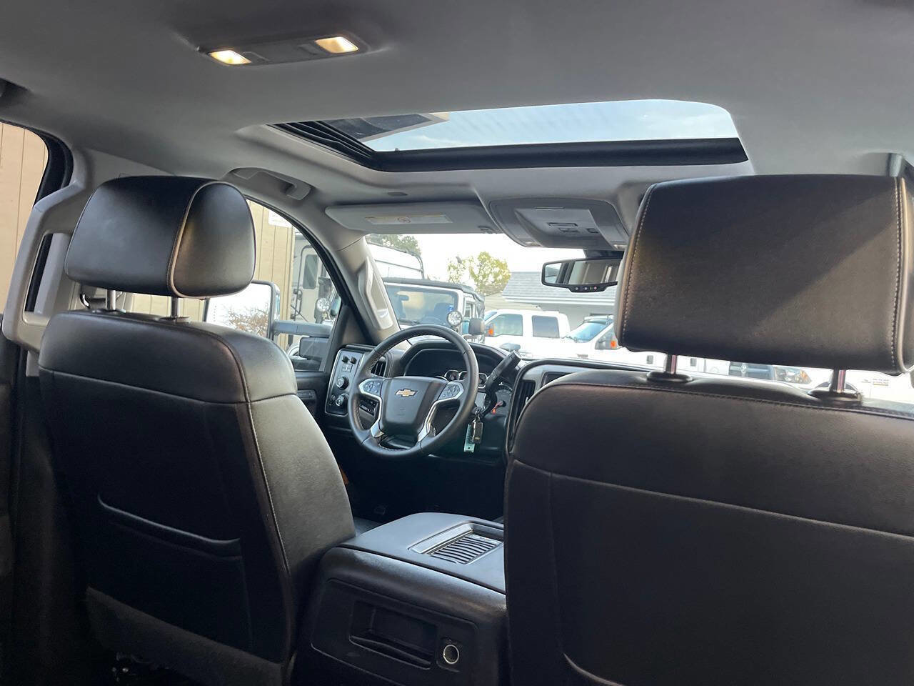 Used 2017 Chevrolet Silverado 3500 High Country w/ Duramax Plus Package image 15