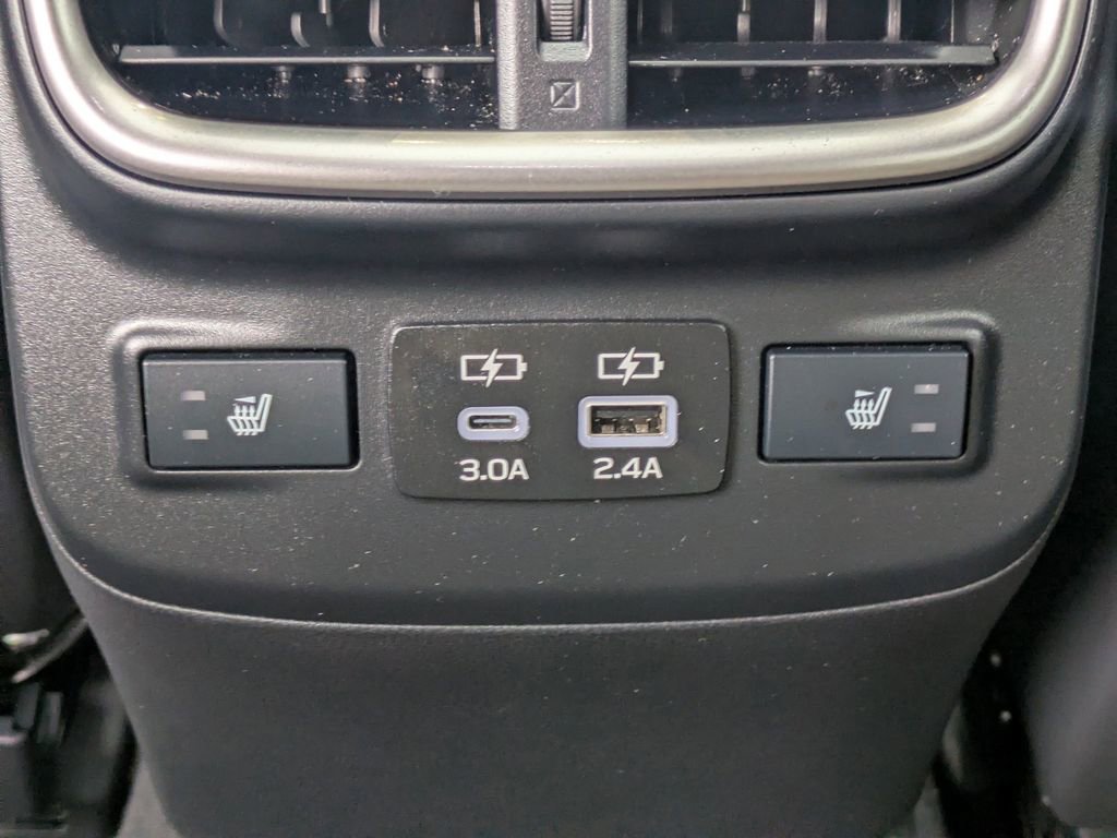 Used 2024 Subaru Outback Limited image 16