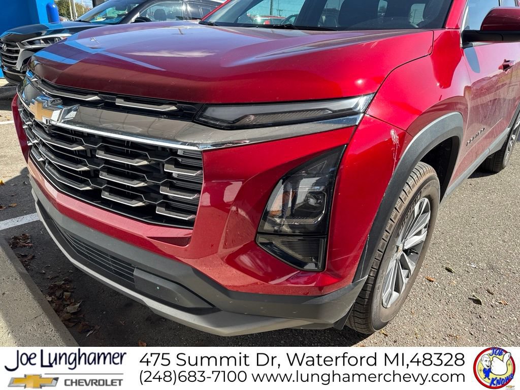 Used 2025 Chevrolet Equinox LT AWD/4WD image 13