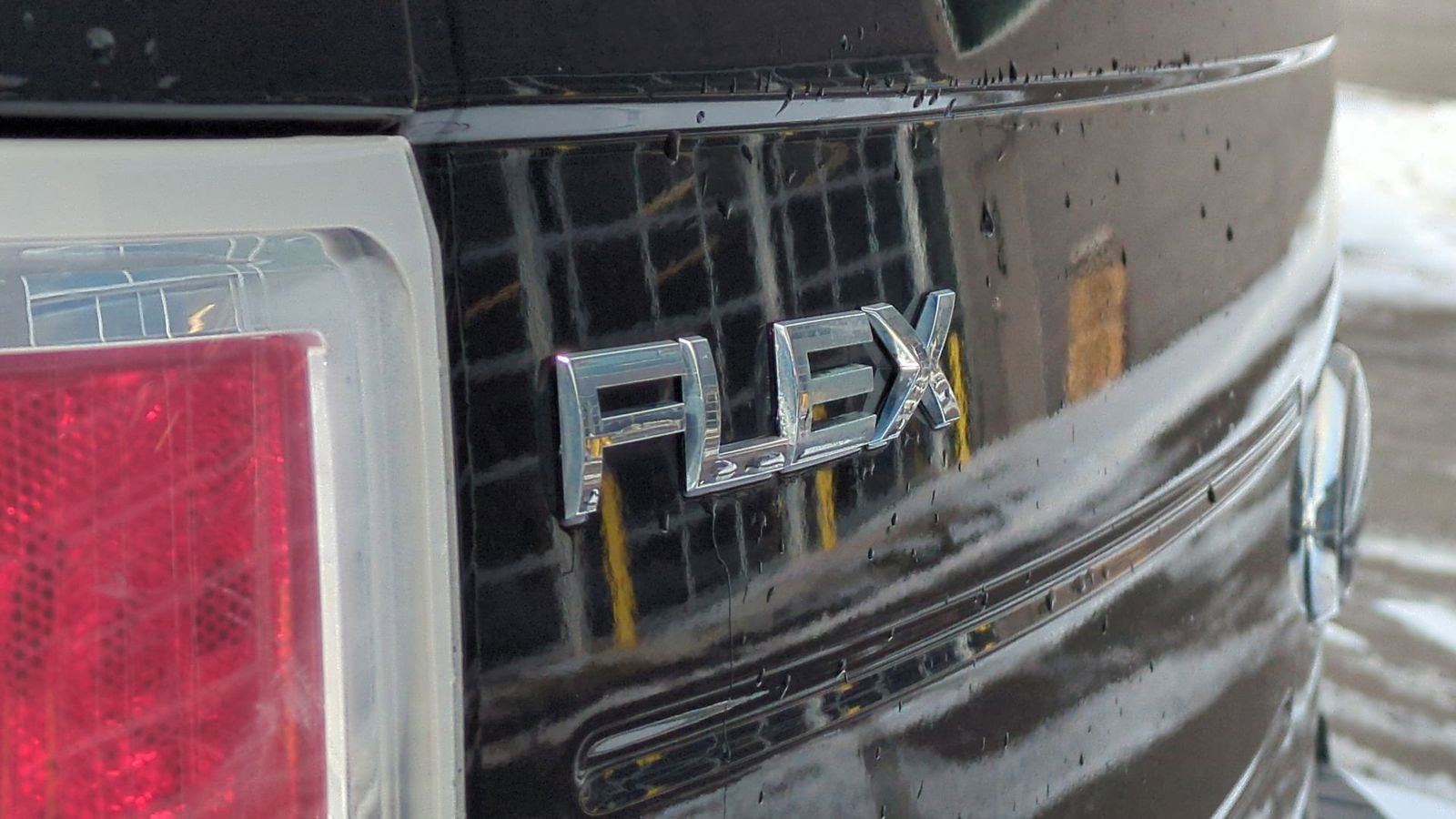 Used 2010 Ford Flex SEL image 12