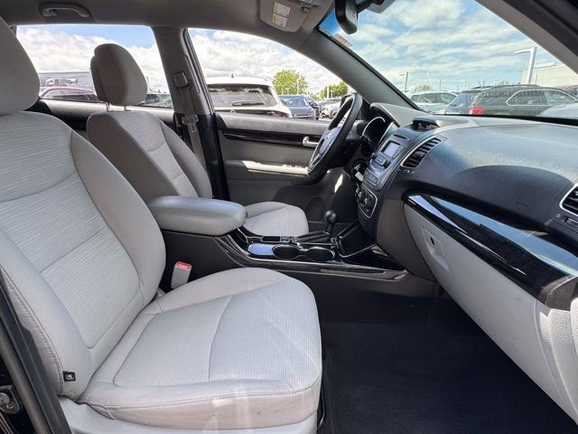 Used 2014 Kia Sorento LX AWD/4WD image 8