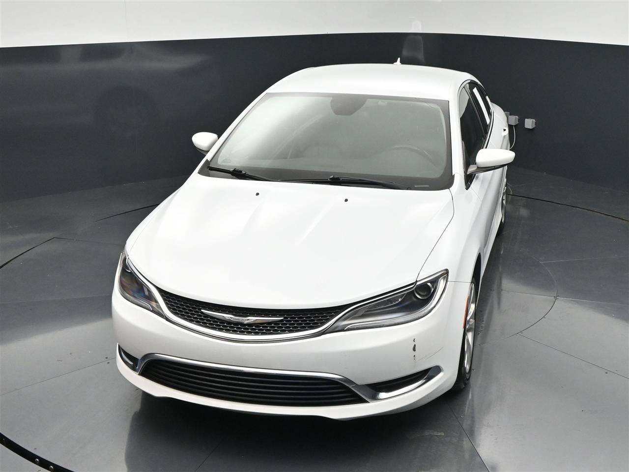 Used 2017 Chrysler 200 Limited Platinum w/ Comfort & Convenience Group FWD image 20