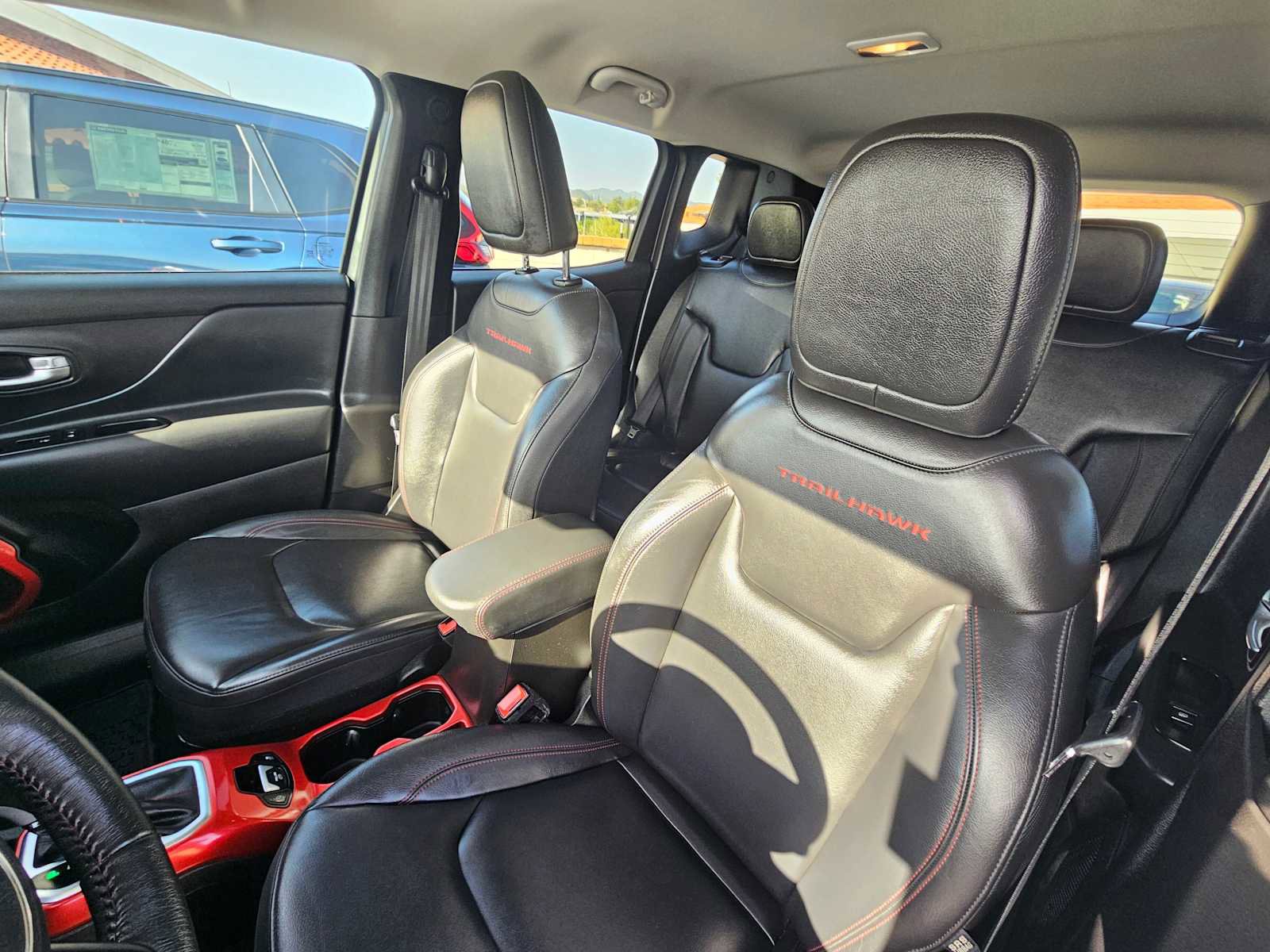 Used 2022 Jeep Renegade Trailhawk AWD/4WD image 21