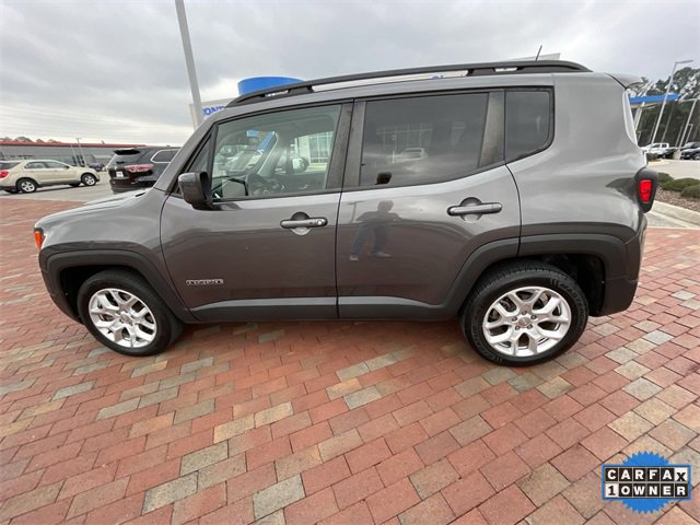 Used 2018 Jeep Renegade Latitude image 32