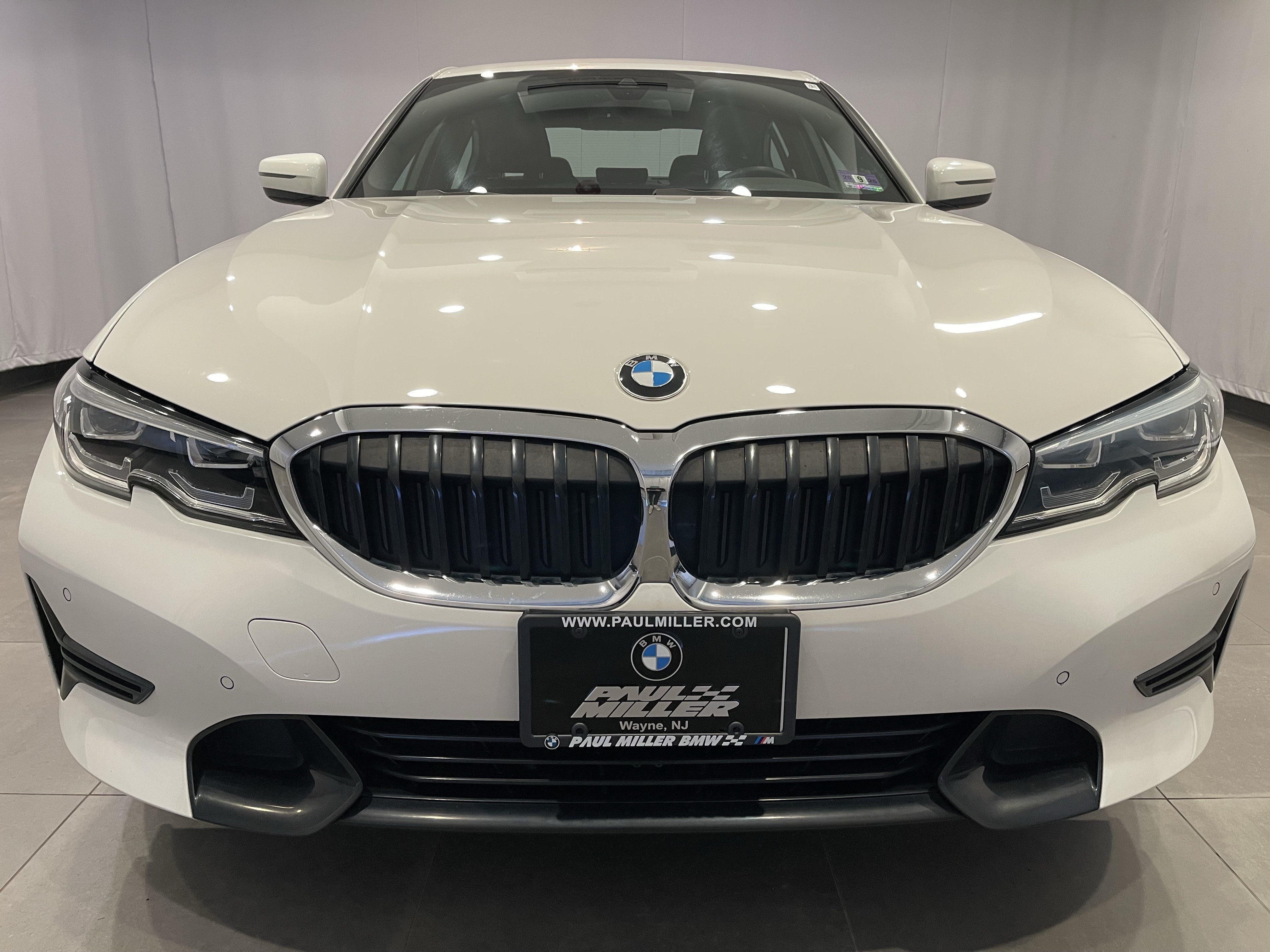 Used 2019 BMW 330i xDrive Sedan w/ Convenience Package AWD/4WD image 2