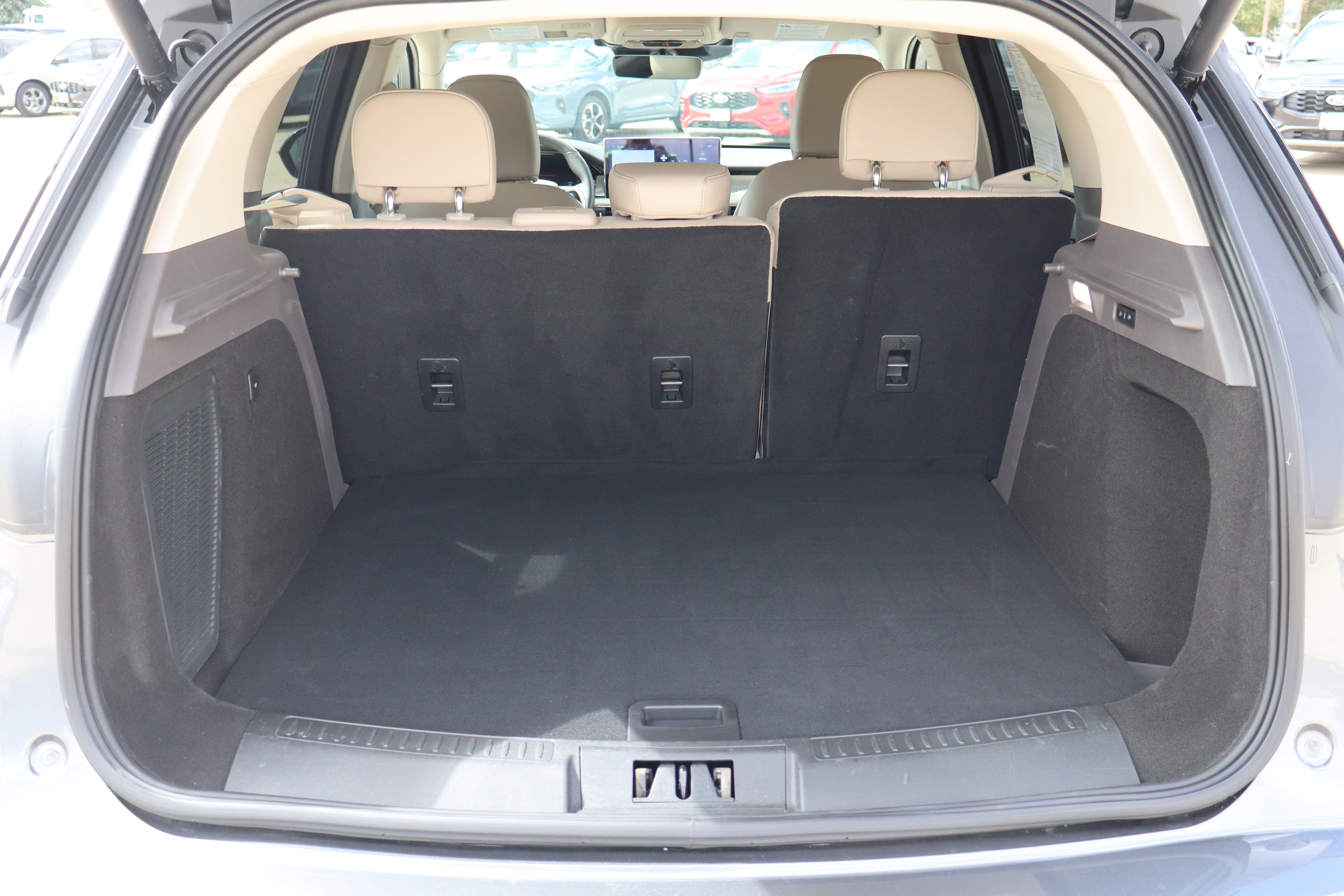 Used 2024 Lincoln Corsair AWD w/ Equipment Group 101A image 29
