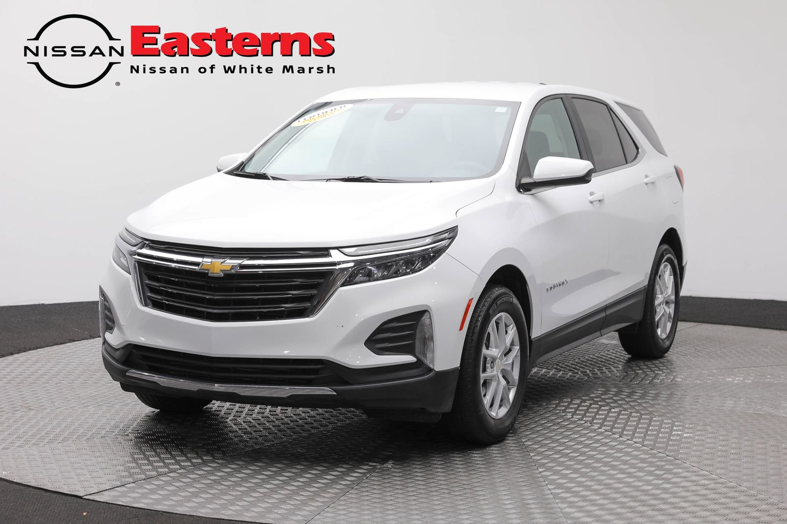 Used 2022 Chevrolet Equinox LT FWD image 1