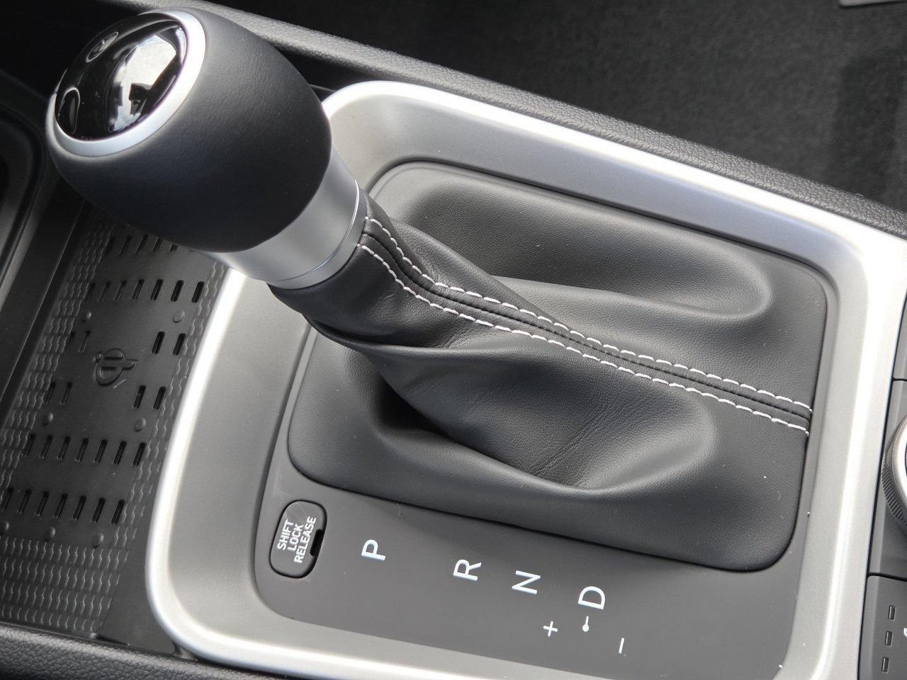 New 2026 Hyundai Venue SEL FWD image 56