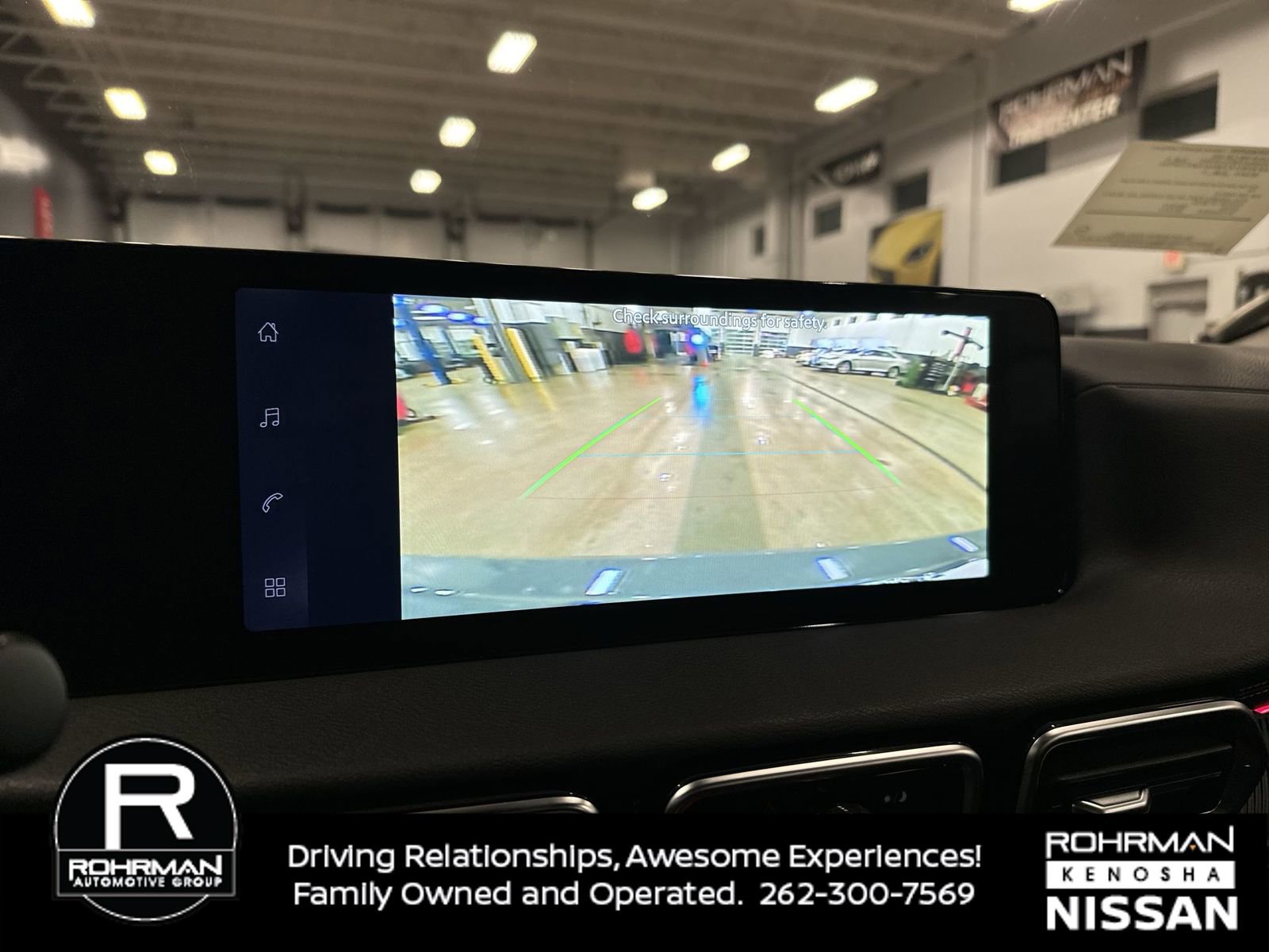 New 2026 Nissan Sentra SR w/ Floor Mat Package image 9