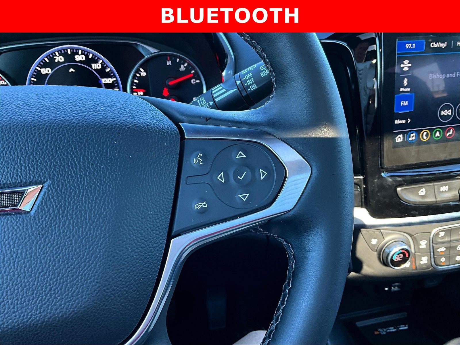 Used 2023 Chevrolet Traverse Premier w/ Redline Edition FWD image 12