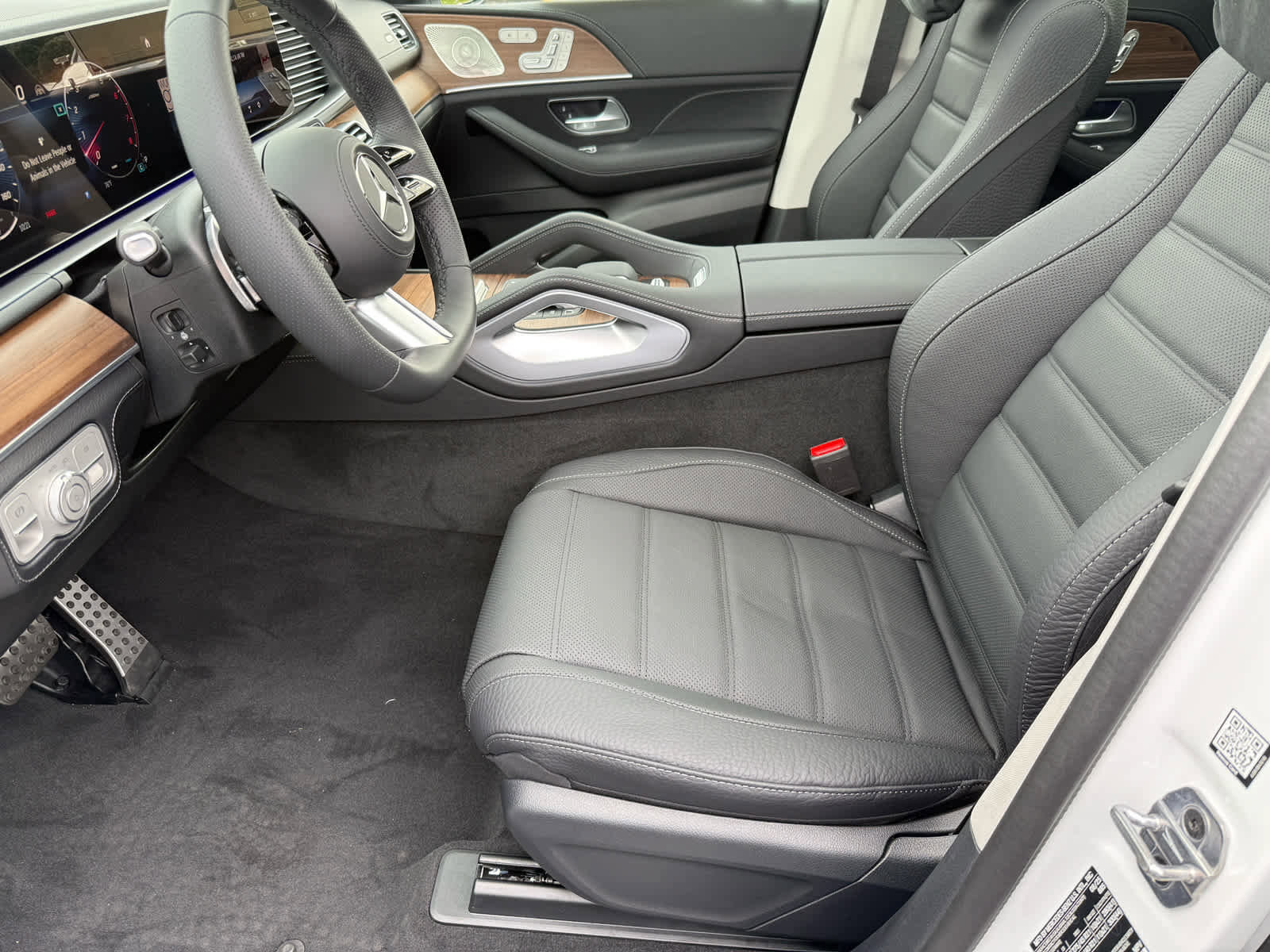 New 2026 Mercedes-Benz GLS 450 4MATIC image 10