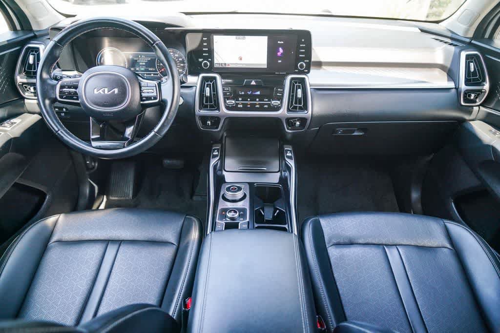 Certified 2024 Kia Sorento EX AWD/4WD image 11