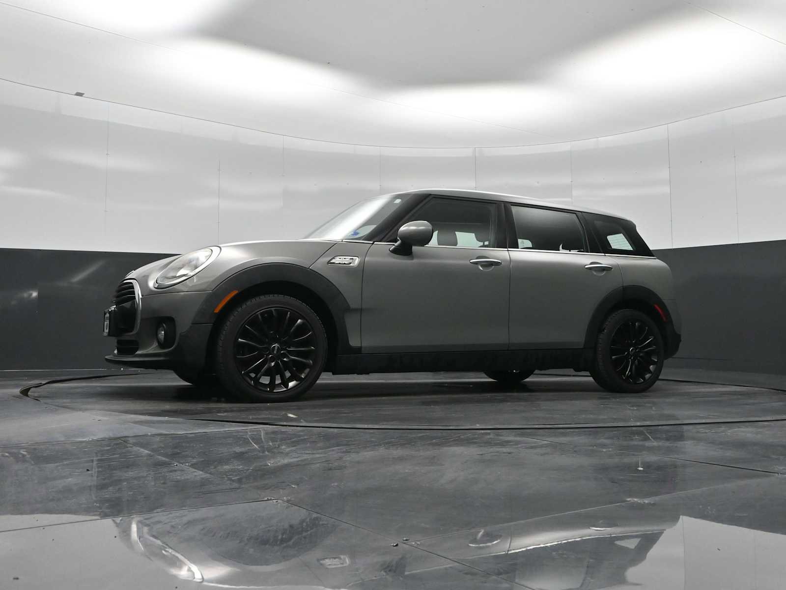Used 2018 MINI Cooper Clubman image 26