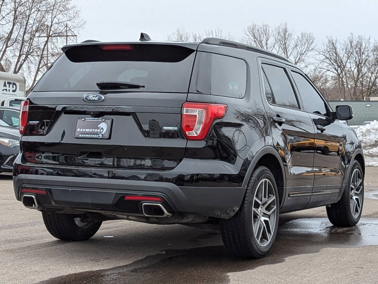 Used 2017 Ford Explorer Sport image 11