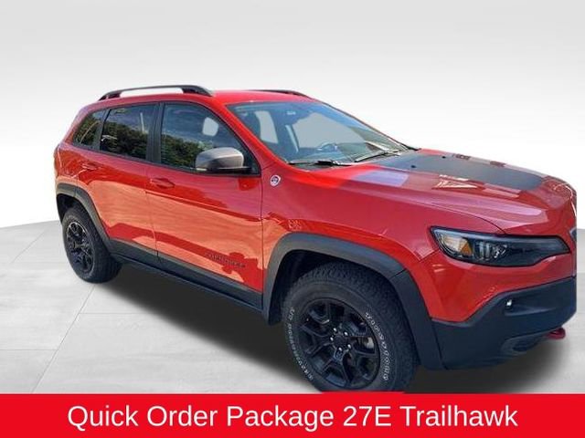Used 2021 Jeep Cherokee Trailhawk image 3