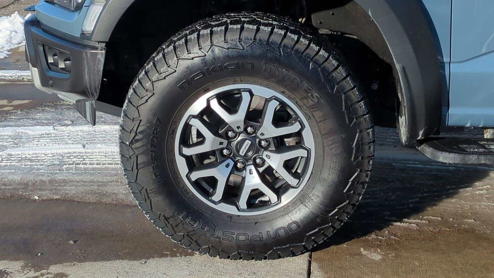 Used 2023 Ford F150 Raptor image 14