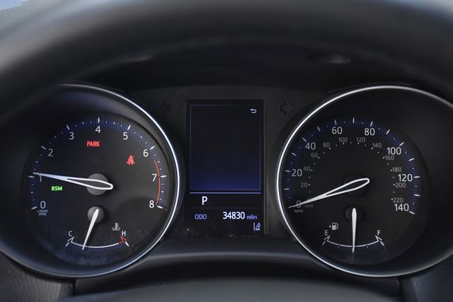 Used 2019 Toyota C-HR XLE FWD image 10