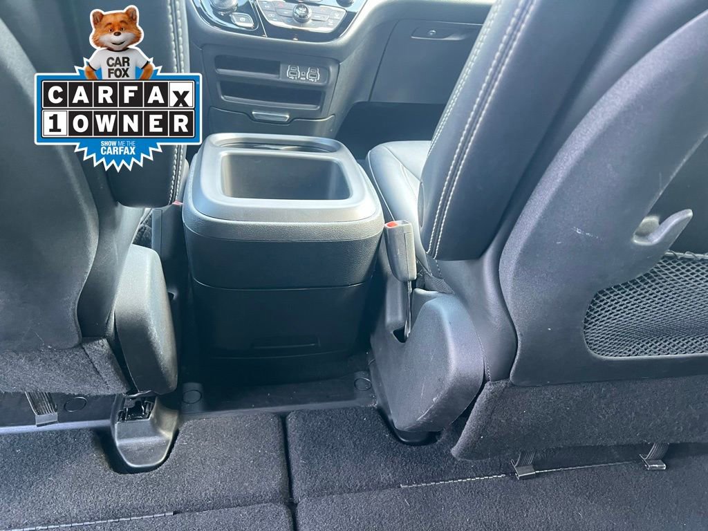 Used 2025 Chrysler Pacifica Select FWD image 18