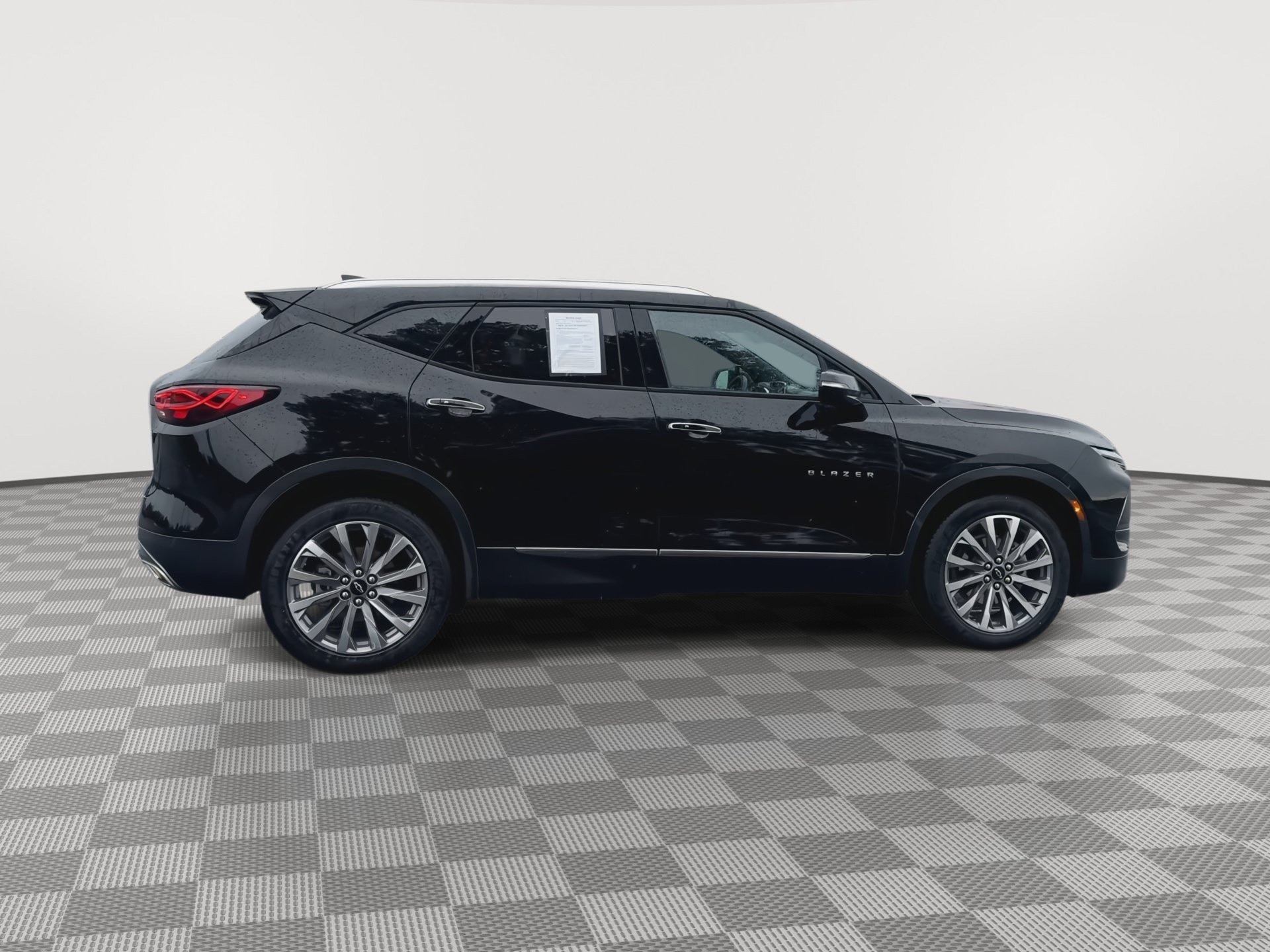 Certified 2023 Chevrolet Blazer Premier w/ Driver Confidence II Package AWD/4WD image 9