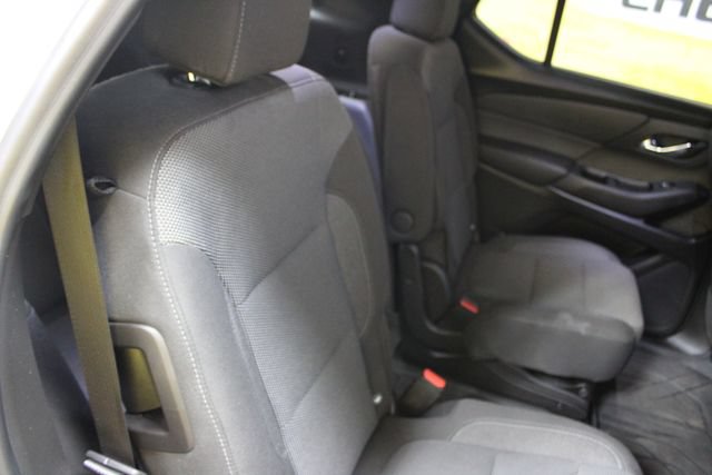 Used 2022 Chevrolet Traverse LT AWD/4WD image 9