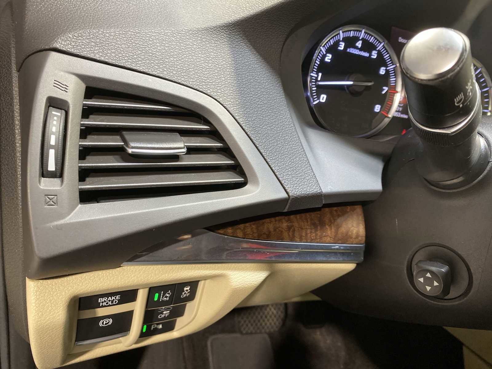 Used 2018 Acura MDX SH-AWD w/ Technology Package image 24