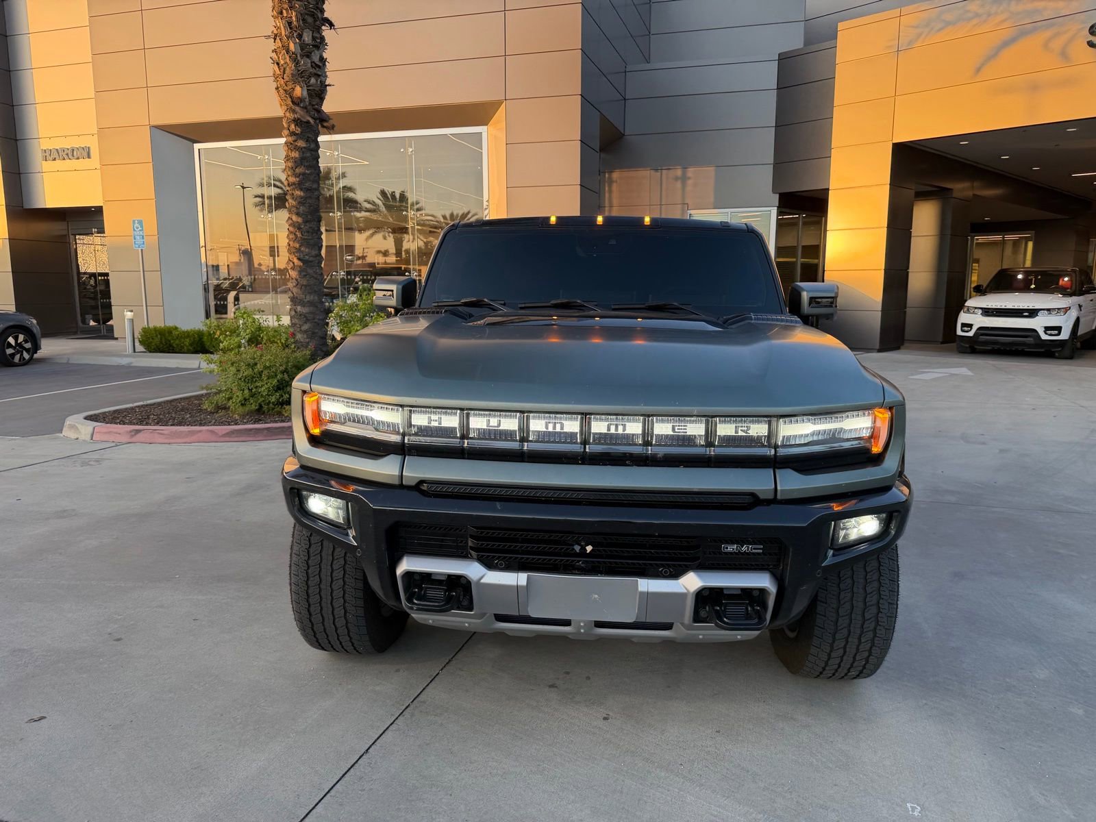 Used 2024 GMC Hummer EV 3X AWD/4WD image 2