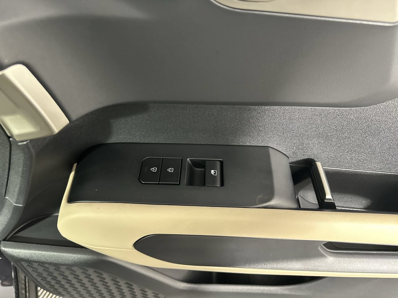 New 2027 Kia Telluride EX FWD image 13