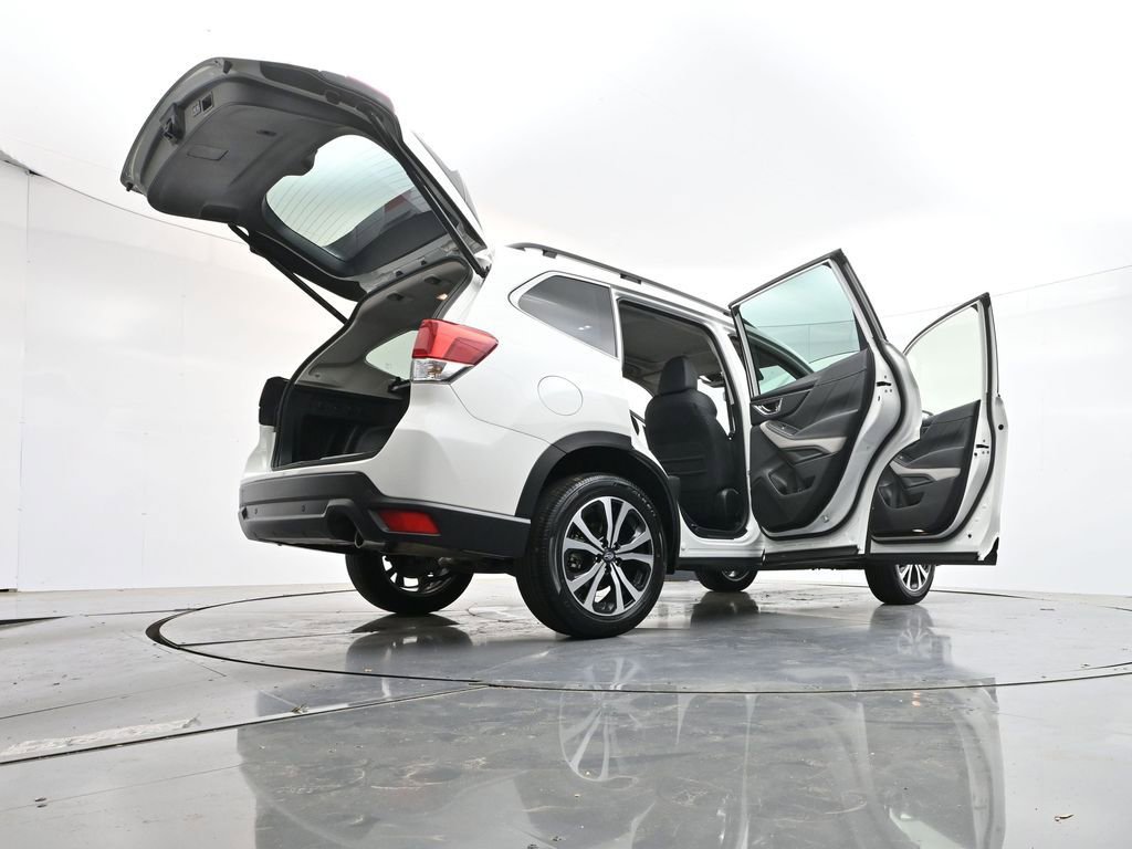 Used 2024 Subaru Forester Limited image 44
