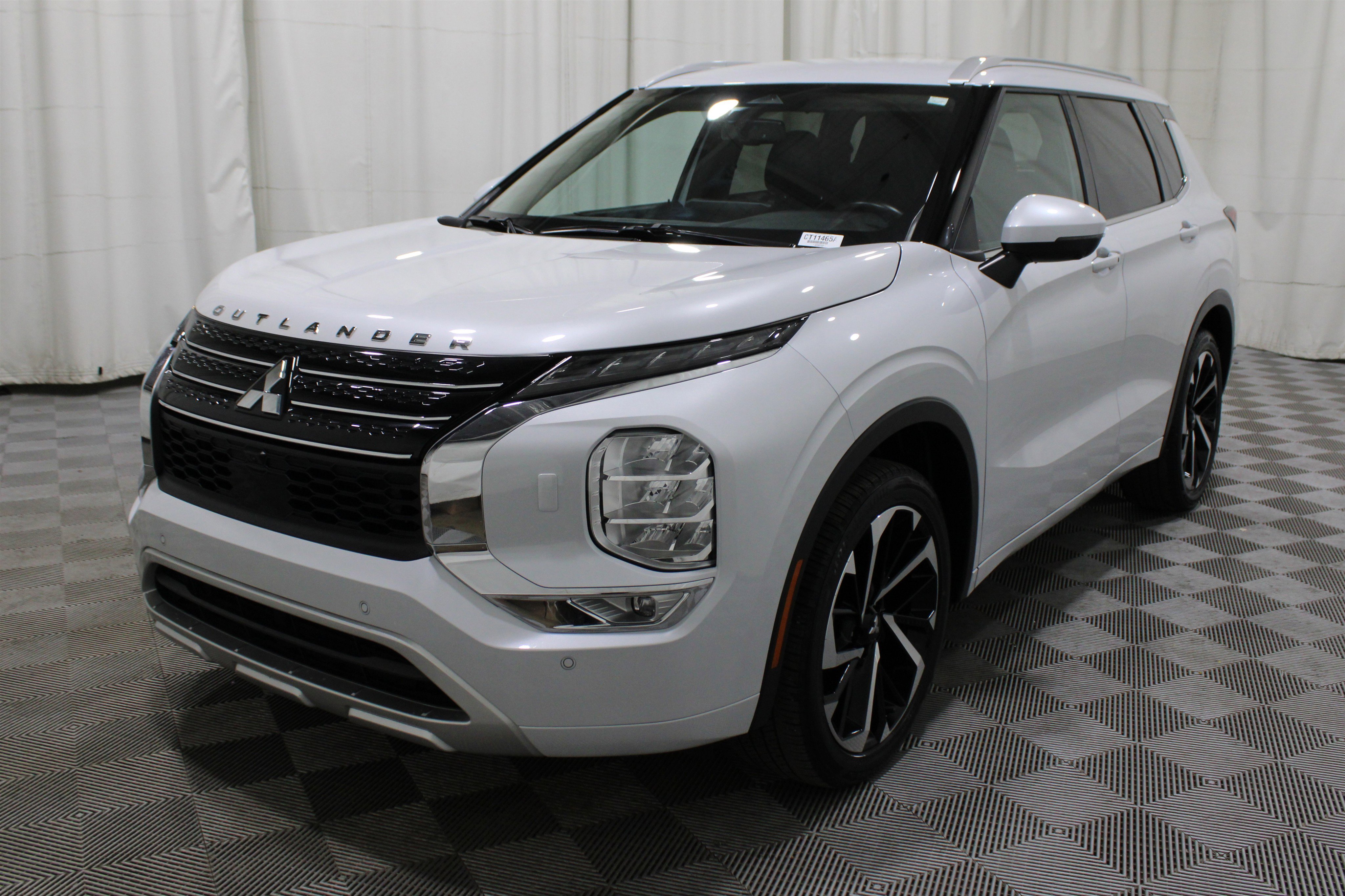 Used 2024 Mitsubishi Outlander SEL image 42