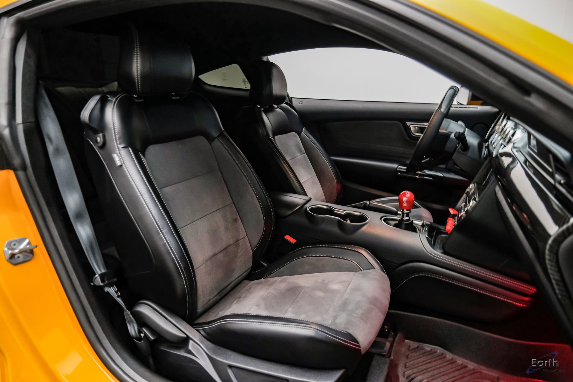 Used 2019 Ford Mustang Shelby GT350 w/ Technology Package RWD image 45