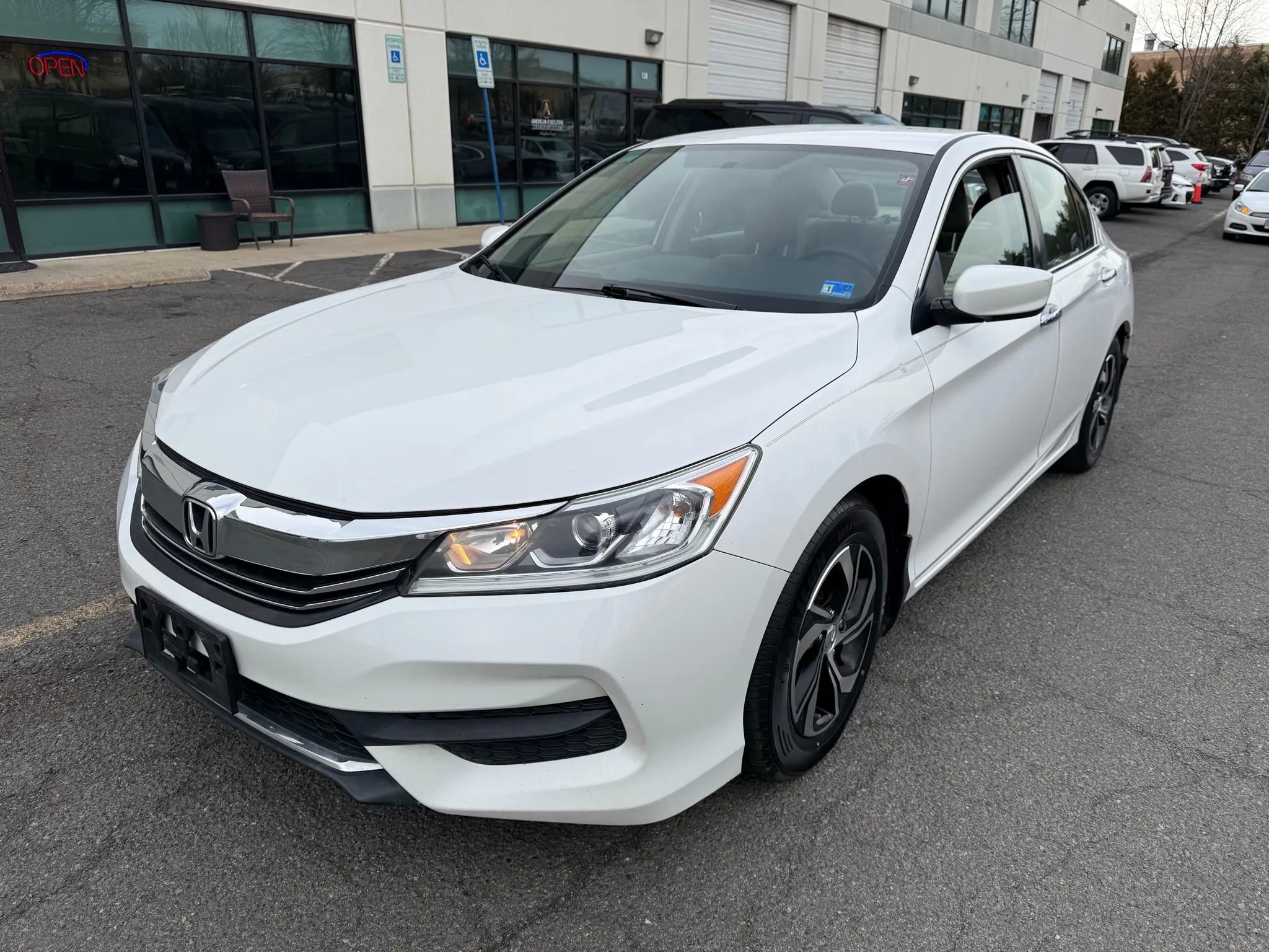 Used 2017 Honda Accord LX image 10