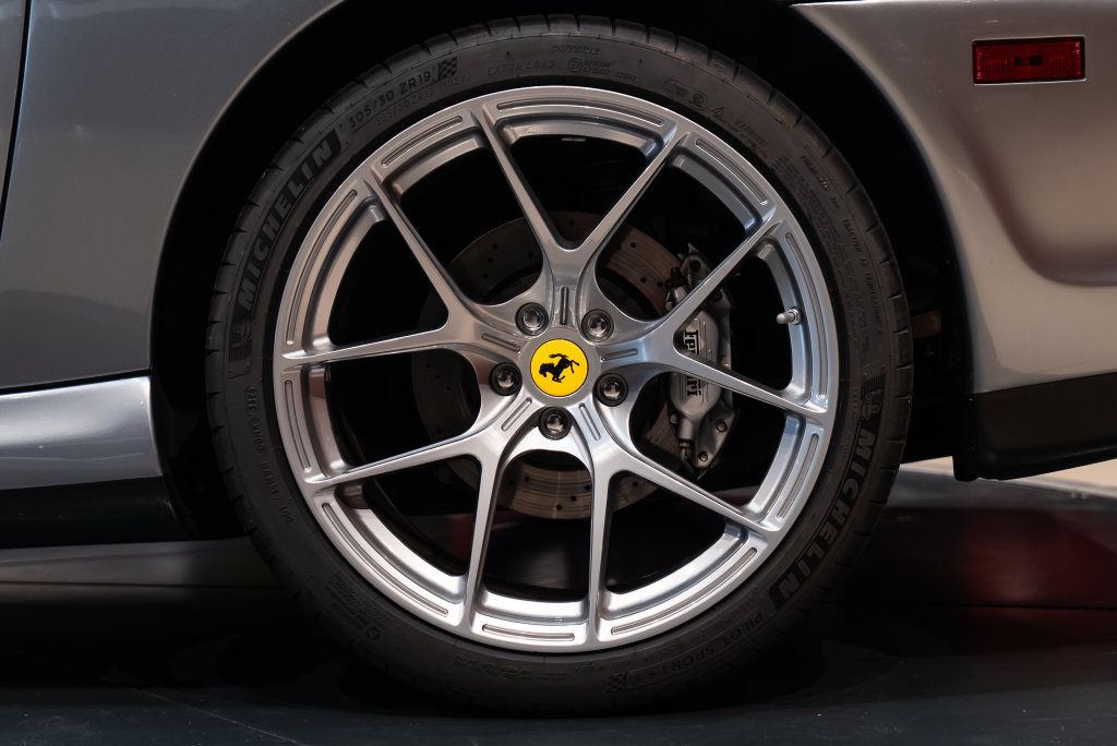 Used 2001 Ferrari 550 Maranello Coupe RWD image 13