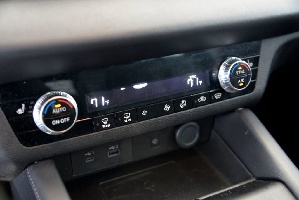 Used 2023 Mitsubishi Outlander SE image 24