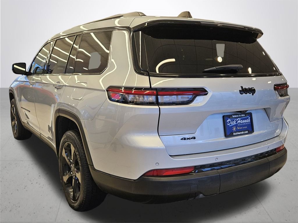 Used 2023 Jeep Grand Cherokee L Laredo image 10
