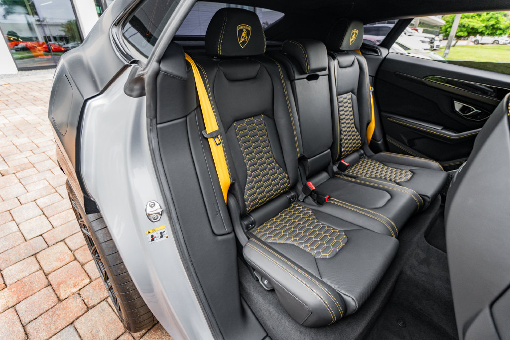 Used 2023 Lamborghini Urus S AWD/4WD image 37