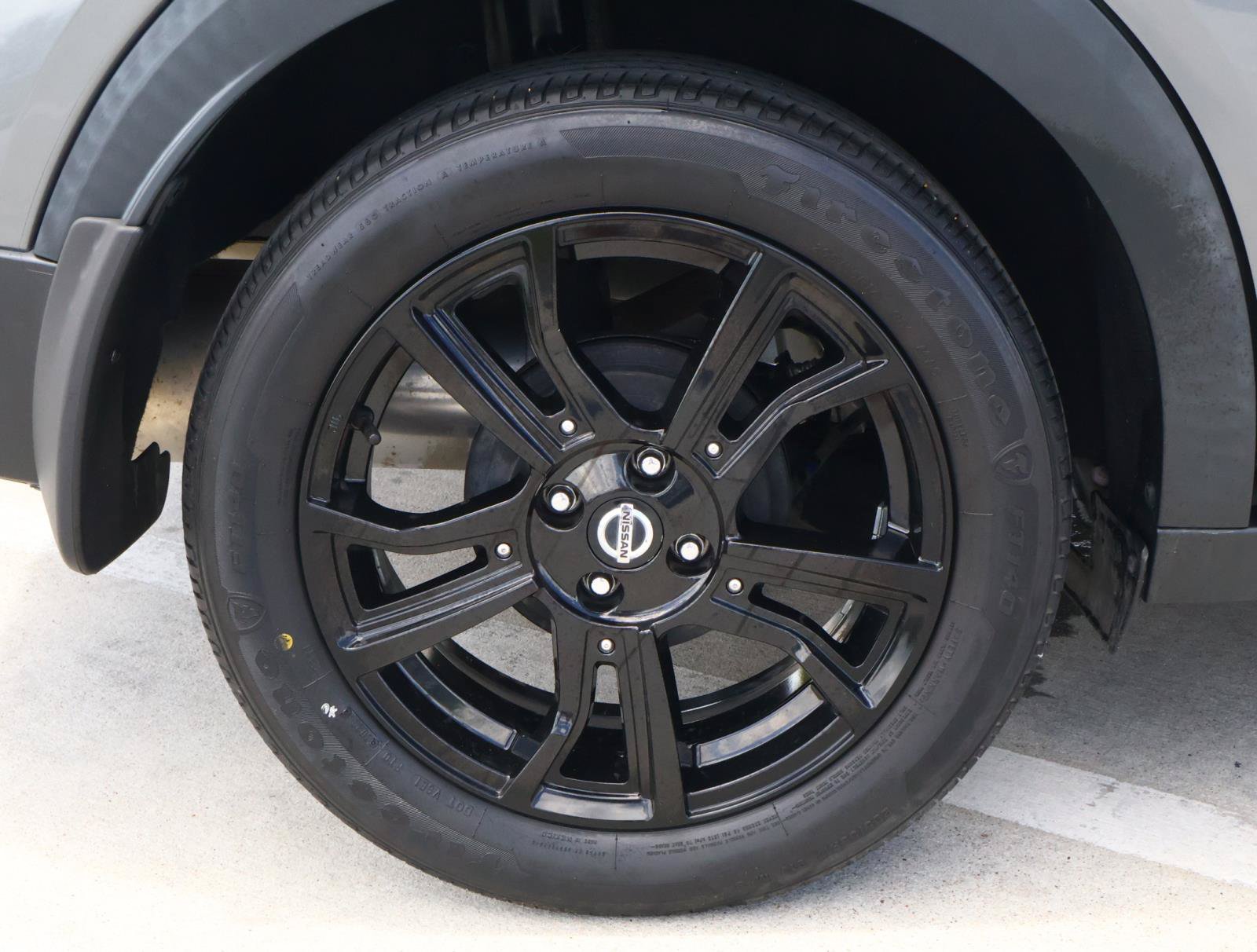 Used 2020 Nissan Kicks SR w/ SR Premium Package FWD image 8