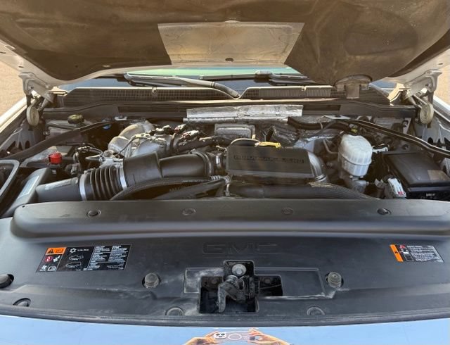 Used 2019 GMC Sierra 2500 Denali w/ Duramax Plus Package AWD/4WD image 31