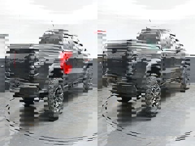 Used 2024 Chevrolet Colorado ZR2 image 14