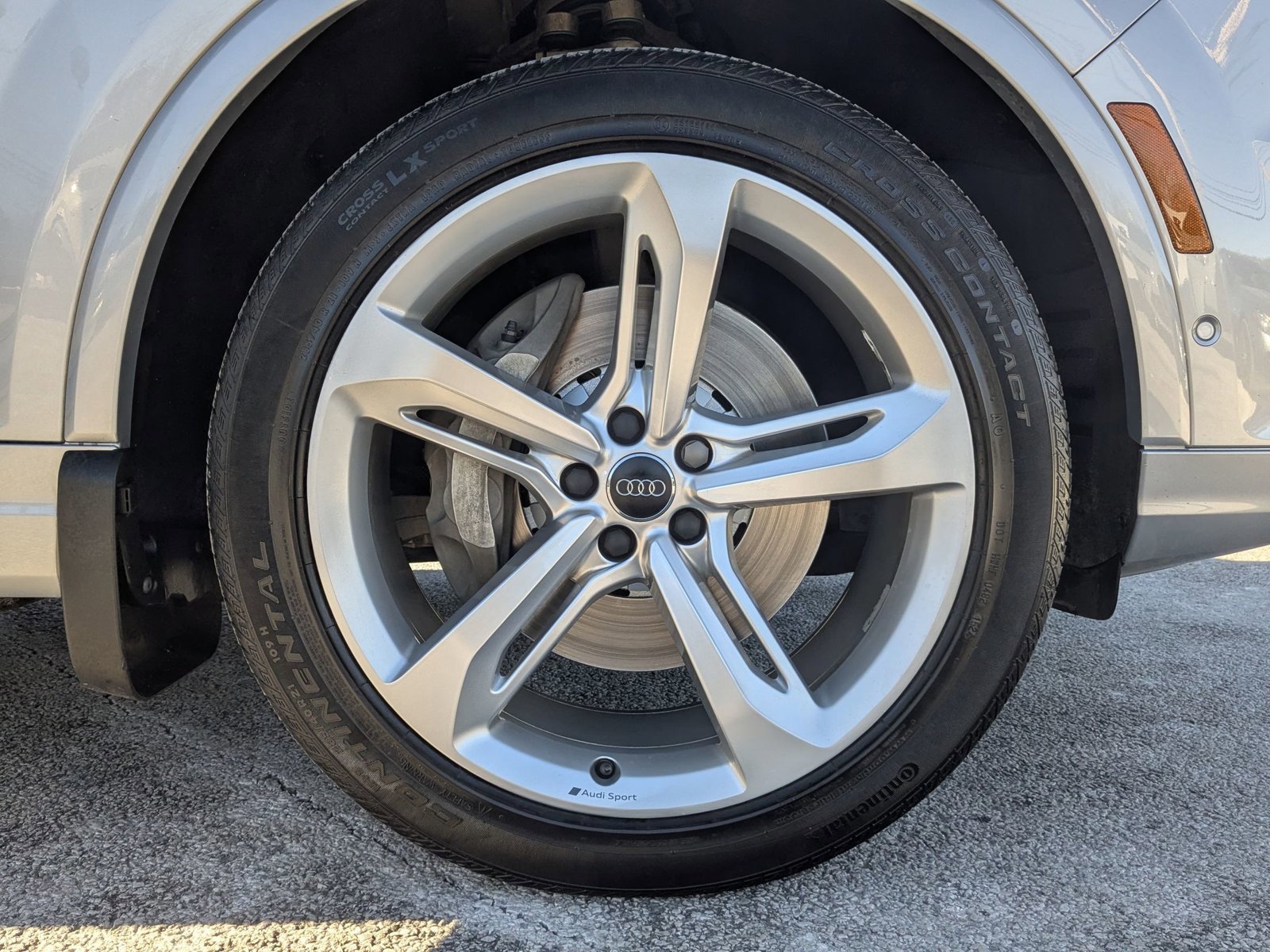 Used 2019 Audi Q7 3.0T Prestige image 26