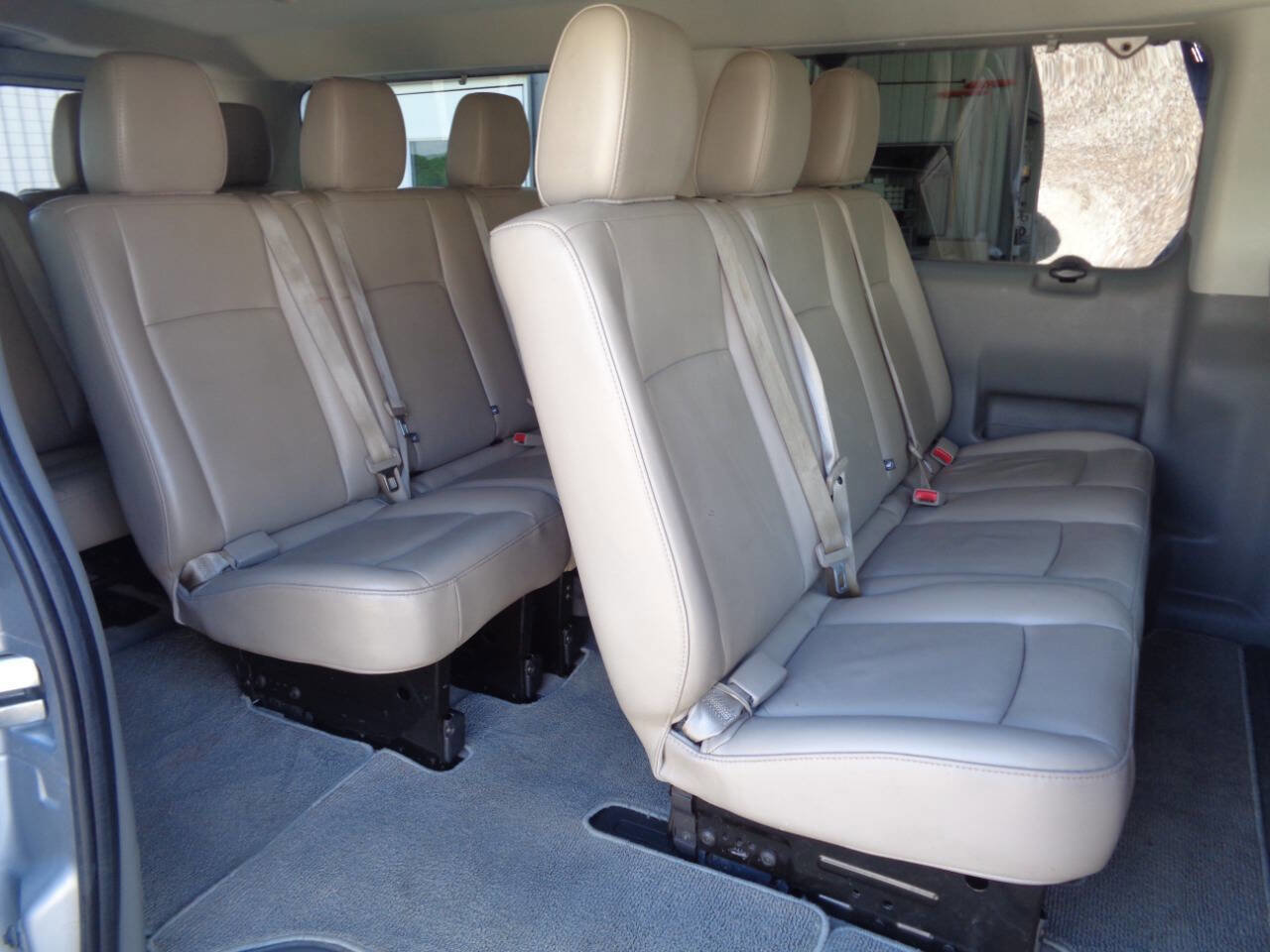 Used 2019 Nissan NV 3500 SL RWD image 35